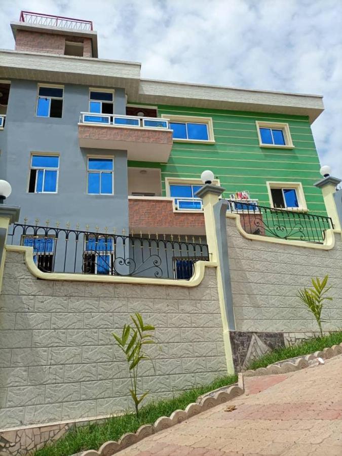 Studio Meuble Haut Standing Jouvence Yaoundé Buitenkant foto