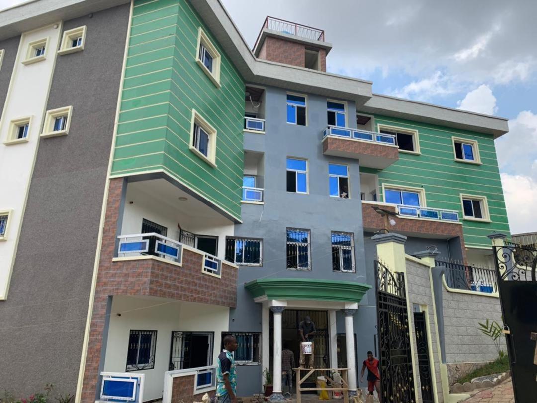 Studio Meuble Haut Standing Jouvence Yaoundé Buitenkant foto