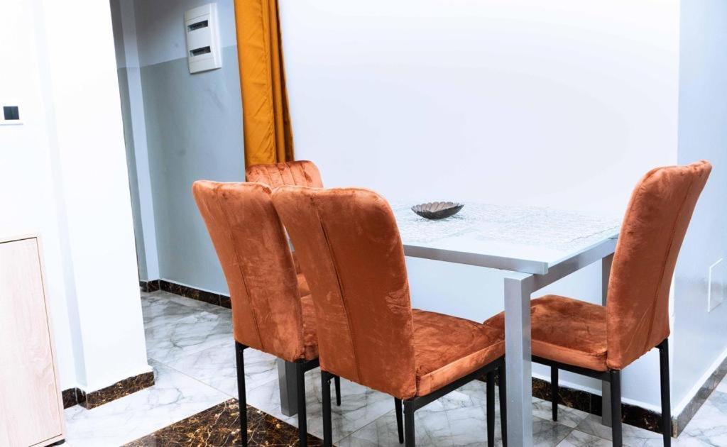 Studio Meuble Haut Standing Jouvence Yaoundé Buitenkant foto