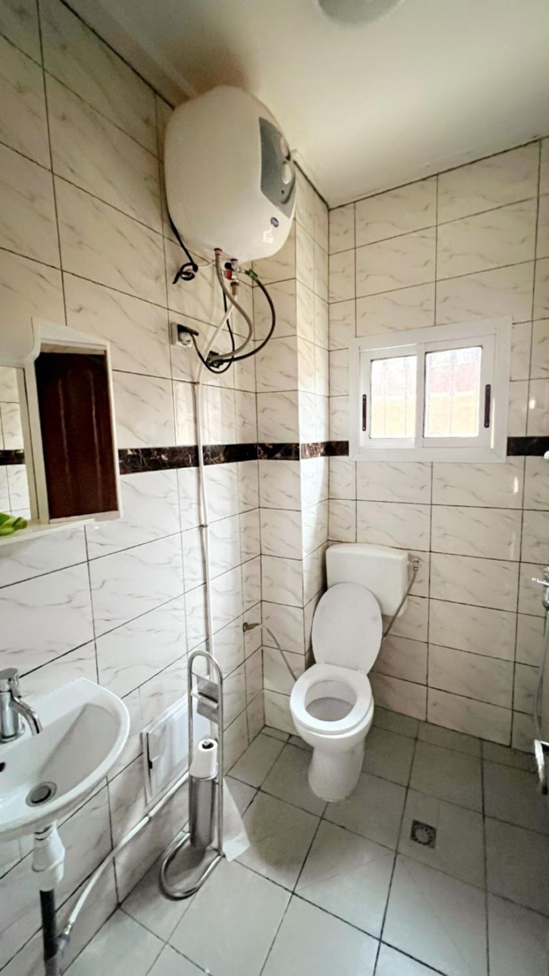 Studio Meuble Haut Standing Jouvence Yaoundé Buitenkant foto